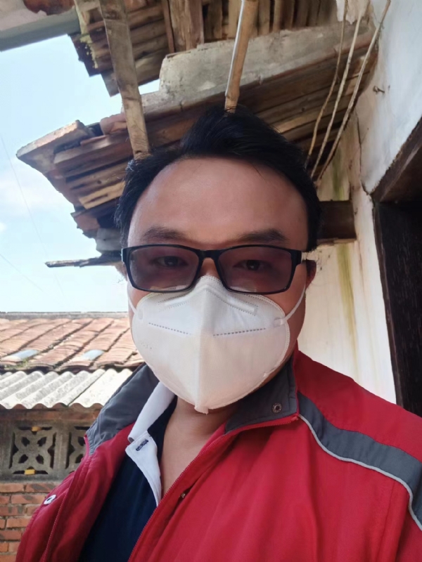 如影随形的第一张照片--福建王婆说媒