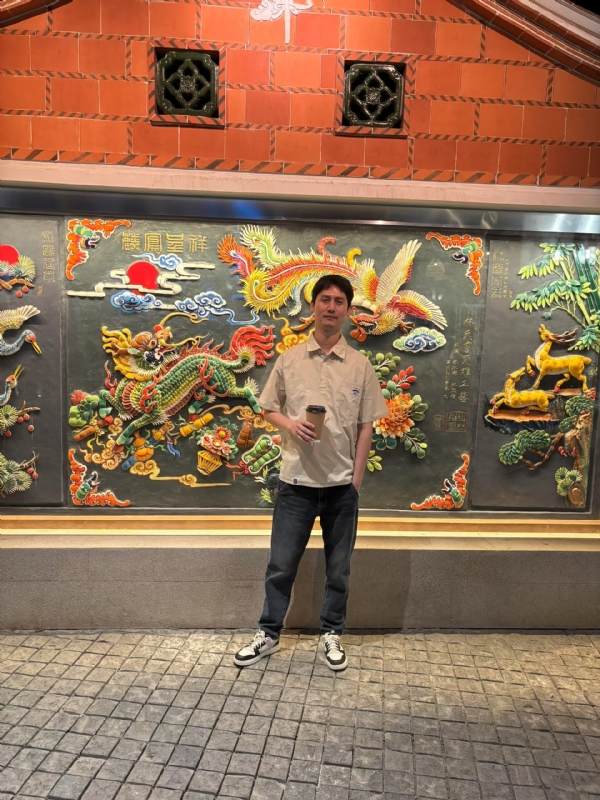 笙箫何的第二张照片--福建王婆说媒